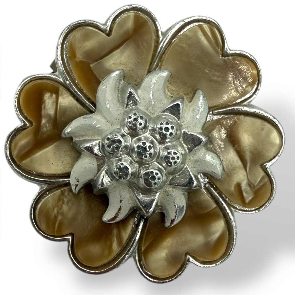 Vintage Scarf Purse Clip Heart White‎ Layered  W. Germany Signed Mother Of Pearl